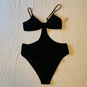 Ardene Swim Woman’s 1 pc bathing suit